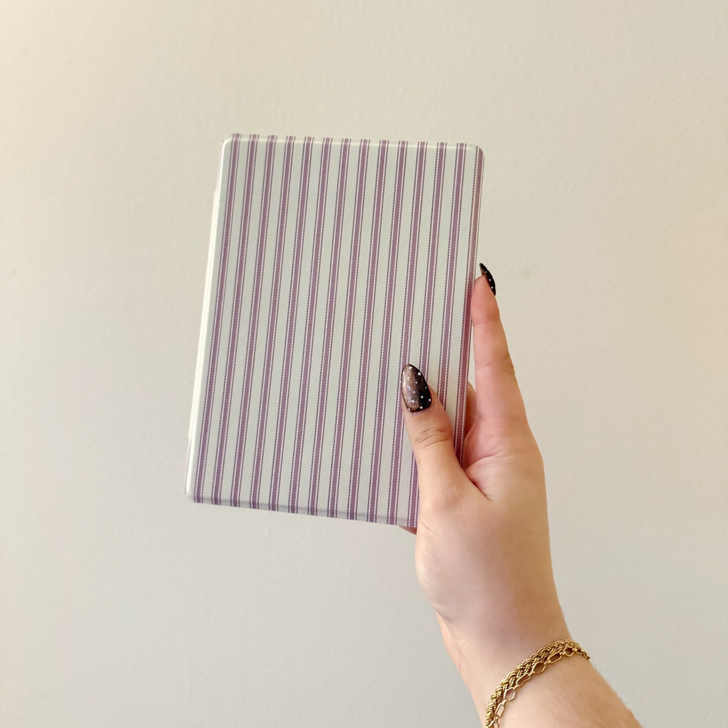 clear-back kindle case